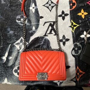 Chanel laboy bag